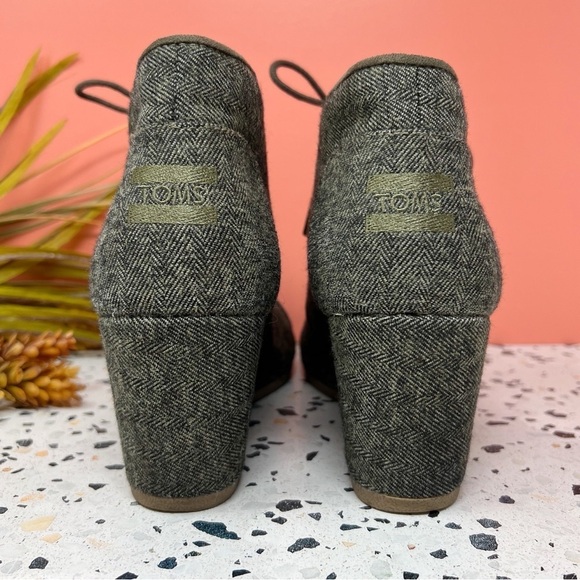 TOMS Desert Gray Tweed Women’s Lace Up Wedge Ankle Booties Sz 11 - Picture 9 of 9